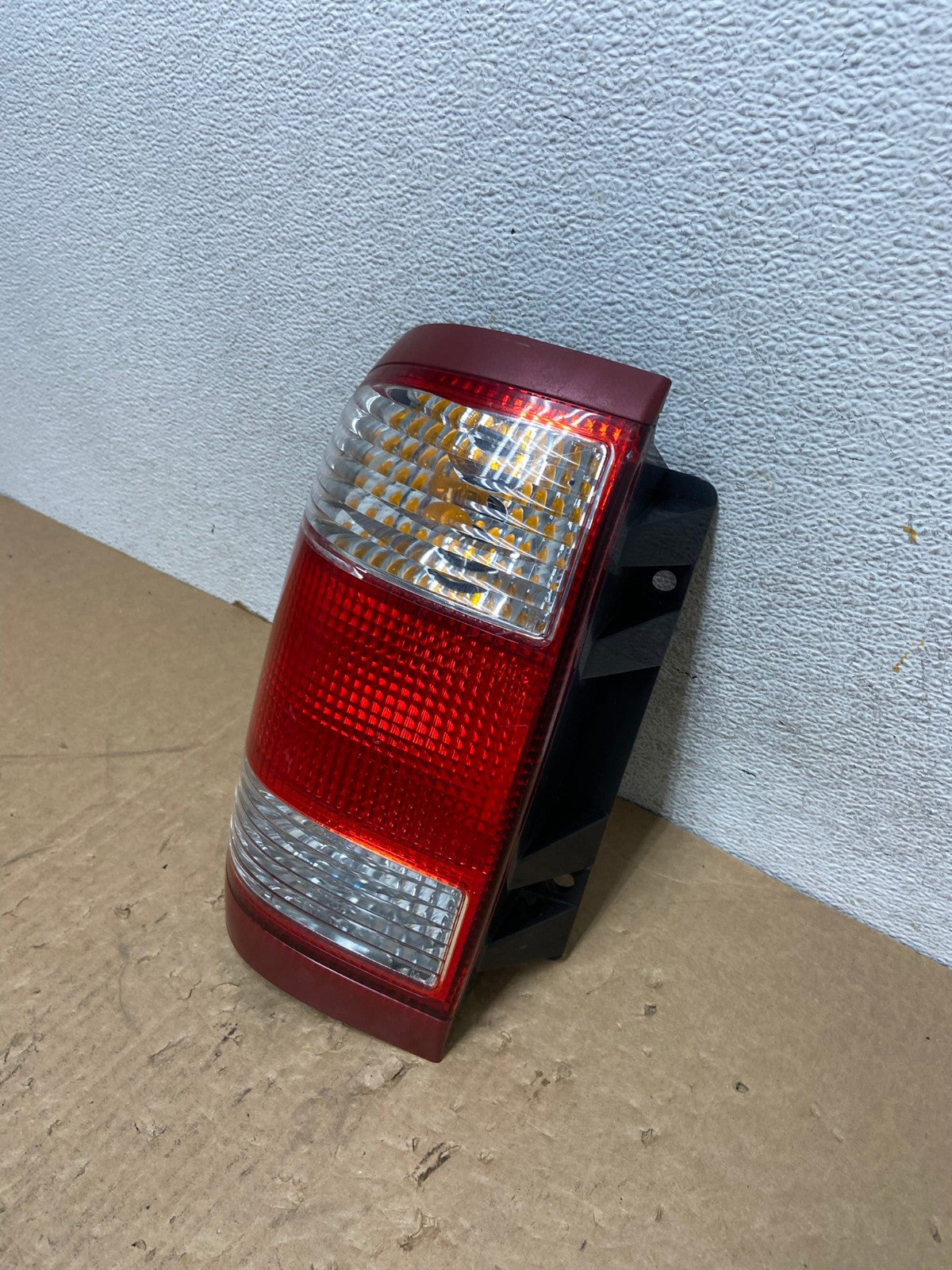 1999 to 2004 Nissan Pathfinder Left Driver Lh Side Tail light AG1131 LK1