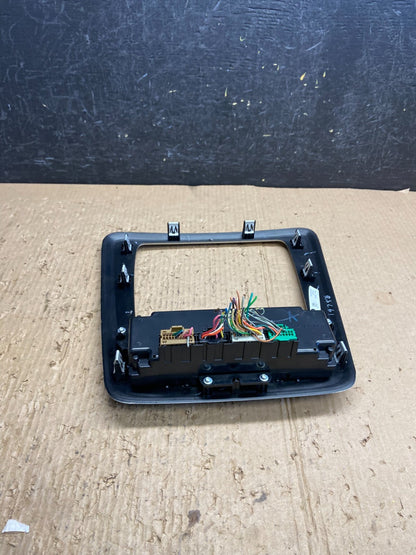 2013 - 2016 GMC Acadia A/C Heater Climate Control Radio Panel Bezel OE AF1700 DG6