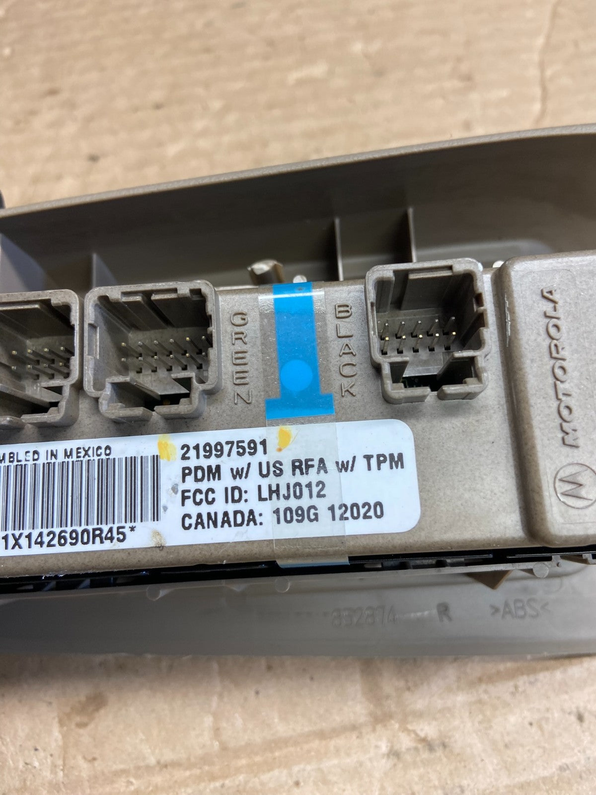 2003-2006 Chevrolet Silverado Right Passenger RH Window Switch AF2080 DW4