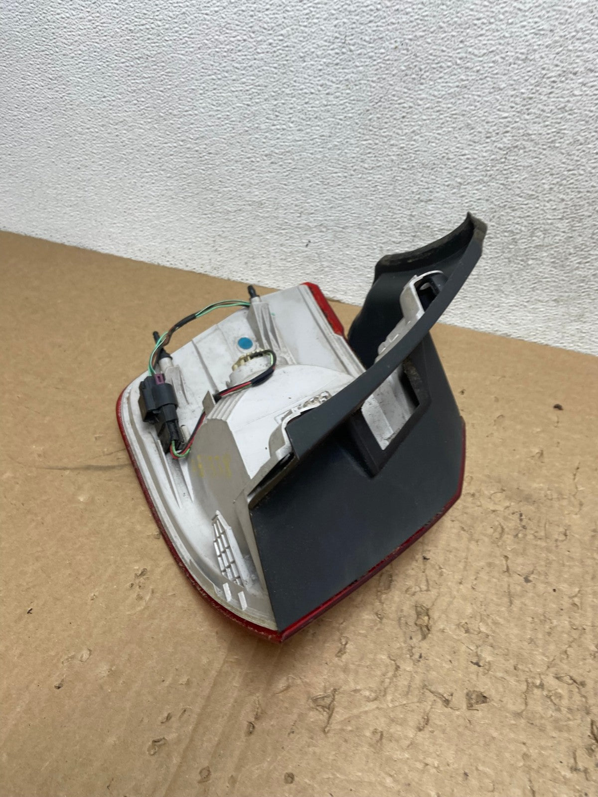 2010 to 2017 GMC Terrain Halogen Right Passenger Rh Side Tail Light AG1338 LK6