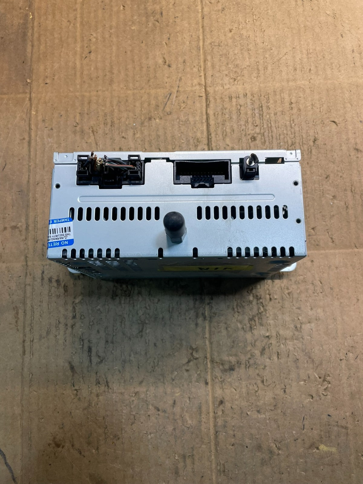 2013 to 2014 Ford Explorer Audio Equipment Radio Receiver AM FM CD y7399 DG5