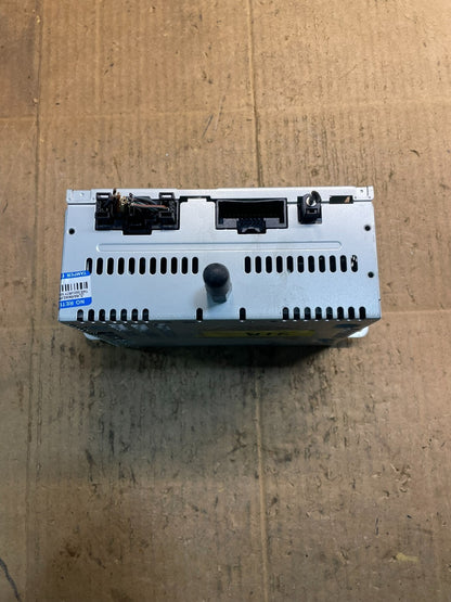 2013 to 2014 Ford Explorer Audio Equipment Radio Receiver AM FM CD y7399 DG5