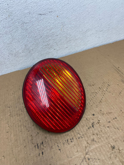 1998-2005 Volkswagen Beetle Left Driver LH Side Tail Light AD2452 LK2
