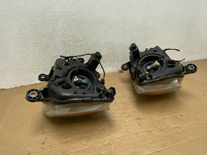 2008 to 2016 Chrysler Town and Country Left+Right Side Headlights AG8276 DW9
