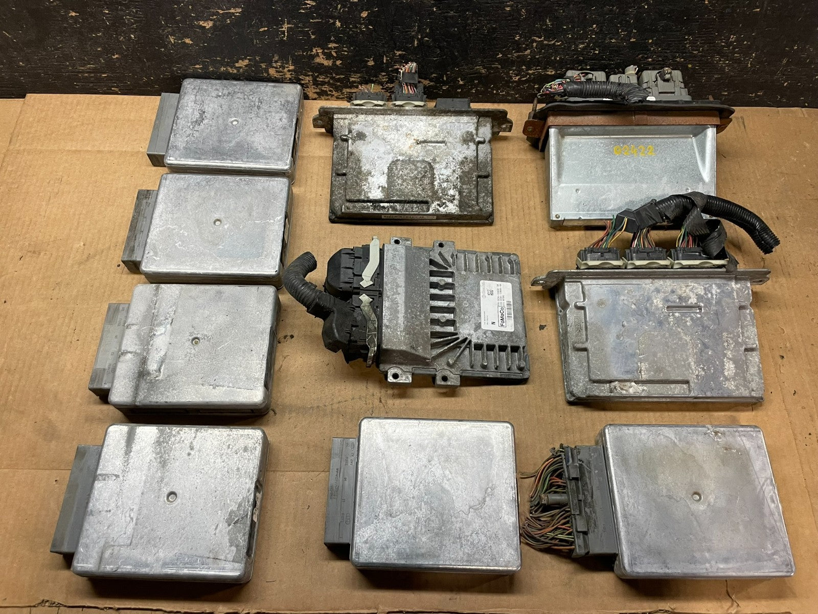 Mix of 10 Ford ECM Engine Computer Module AA90980