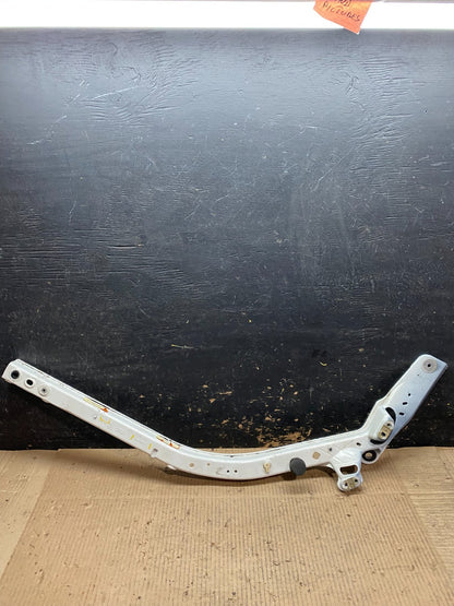 2020 to 2023 Ford Explorer Left Driver LH Upper Tic Bar Oem W5996 DG0