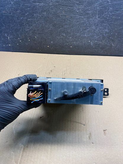 1999 - 2000 BMW 323i Stereo Radio AM FM Cassette AH7407 DG5
