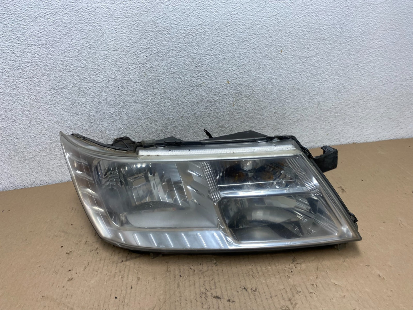 2009 to 2017 Dodge Journey Headlight Right Passenger Rh Halogen AF3285 DW0