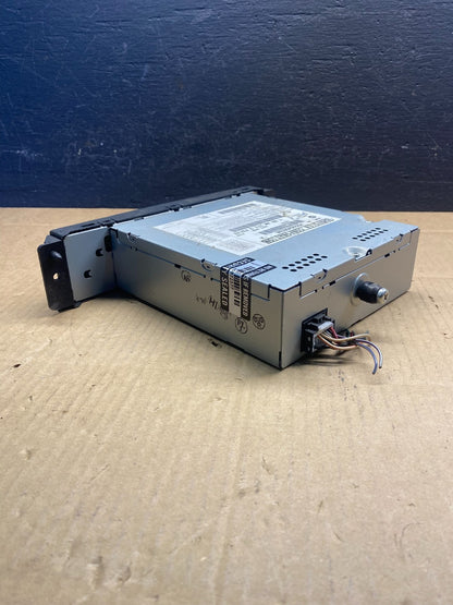2008 to 2012 Chrysler Town Country DVD Player Receiver AD1565 DW1