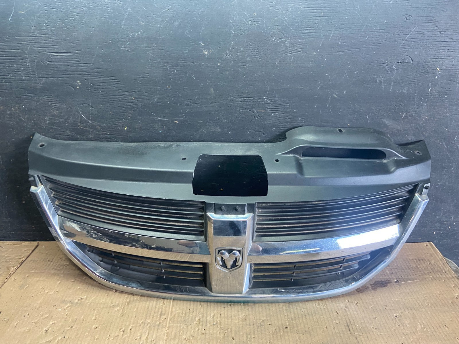 2009 to 2010 Dodge Journey Chrome Front Upper Grill Grille OEM R5468 DG0