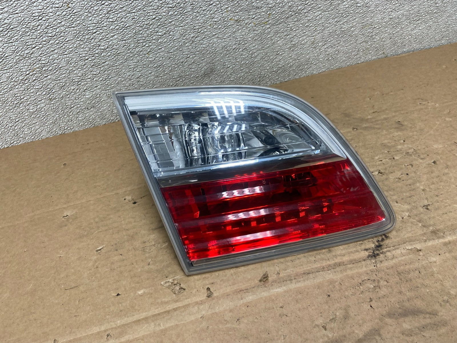 2010 2011 2012 Mazda CX-9 Tail Light Inner Left Driver LH Side OEM AB4747 LK0