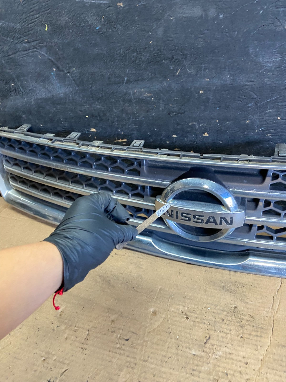 2009 to 2011 Nissan Maxima Front Upper Grill Grille 62070-9N00A R2110 DG3