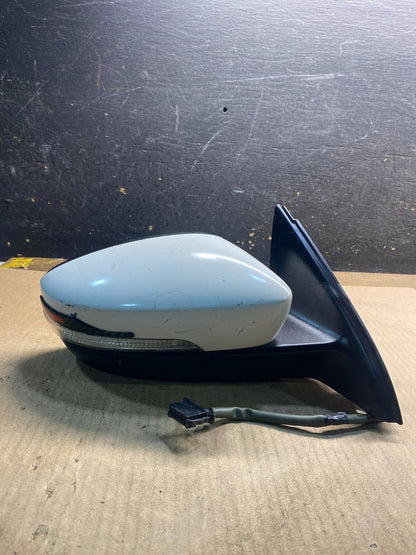 2011-2016 Volkswagen Jetta Sedan Right Passenger Side View Door Mirror Z5437 MS0