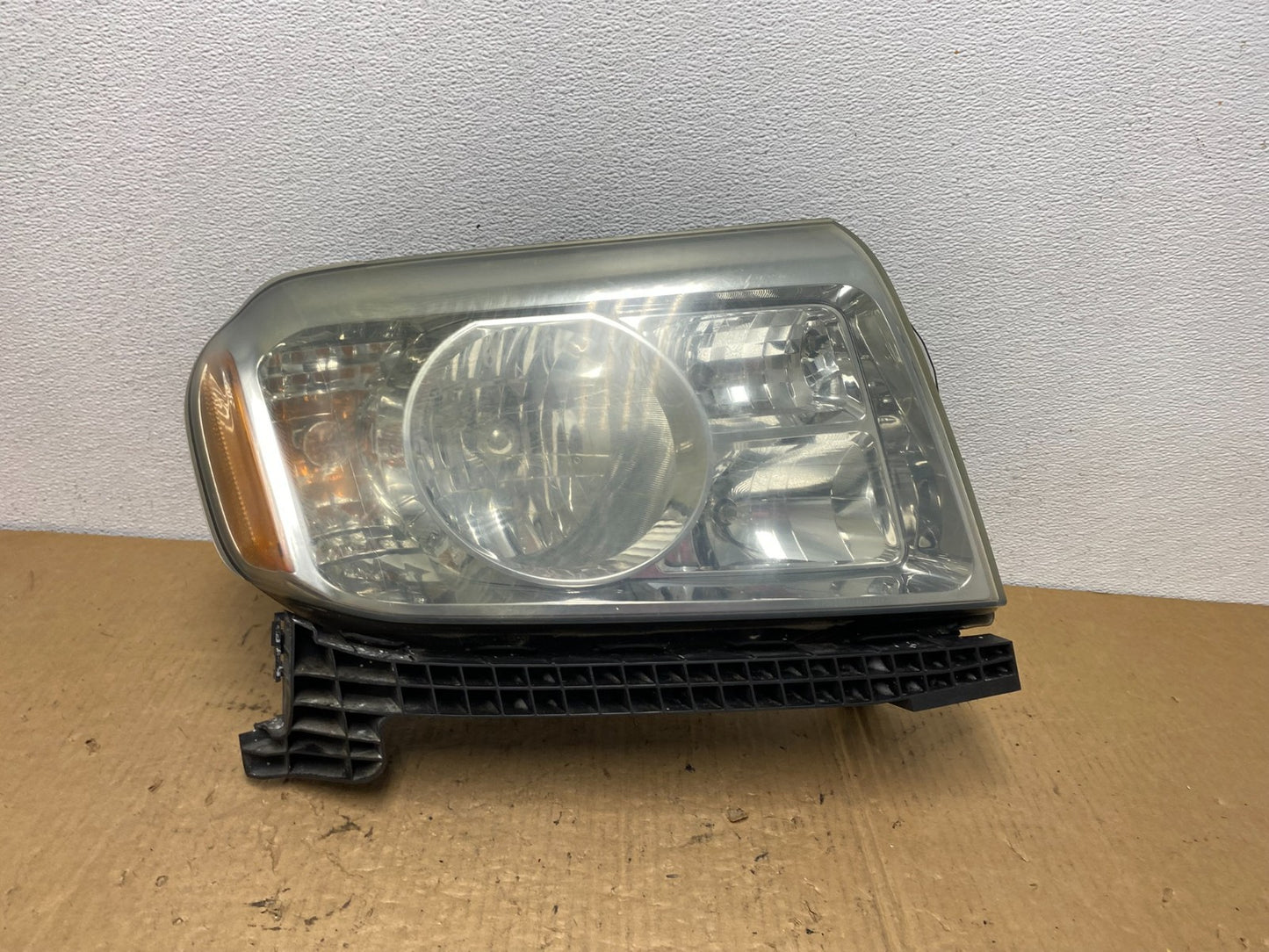 2009 2010 2011 Honda Pilot Right Passenger RH Halogen Headlight AC8126 DW0