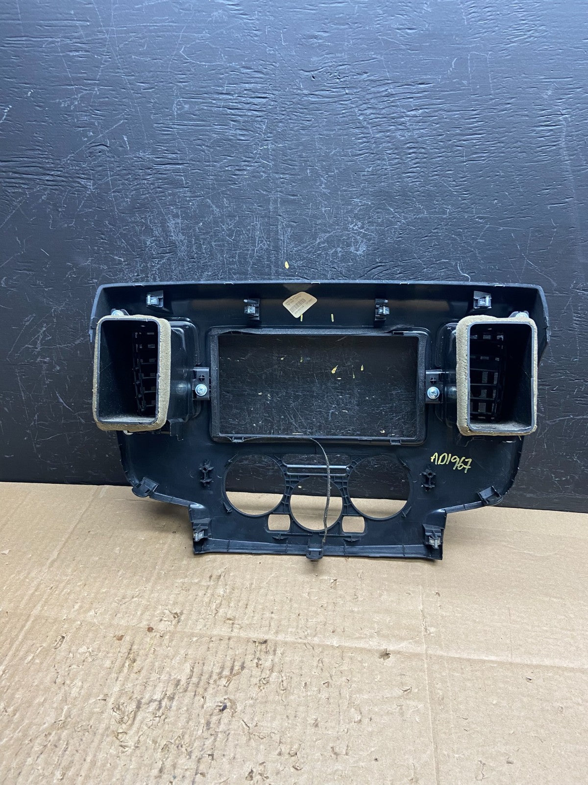 2013-2021 Nissan NV200 Center Console Radio Climate Control Air Vent AD1967 DG5