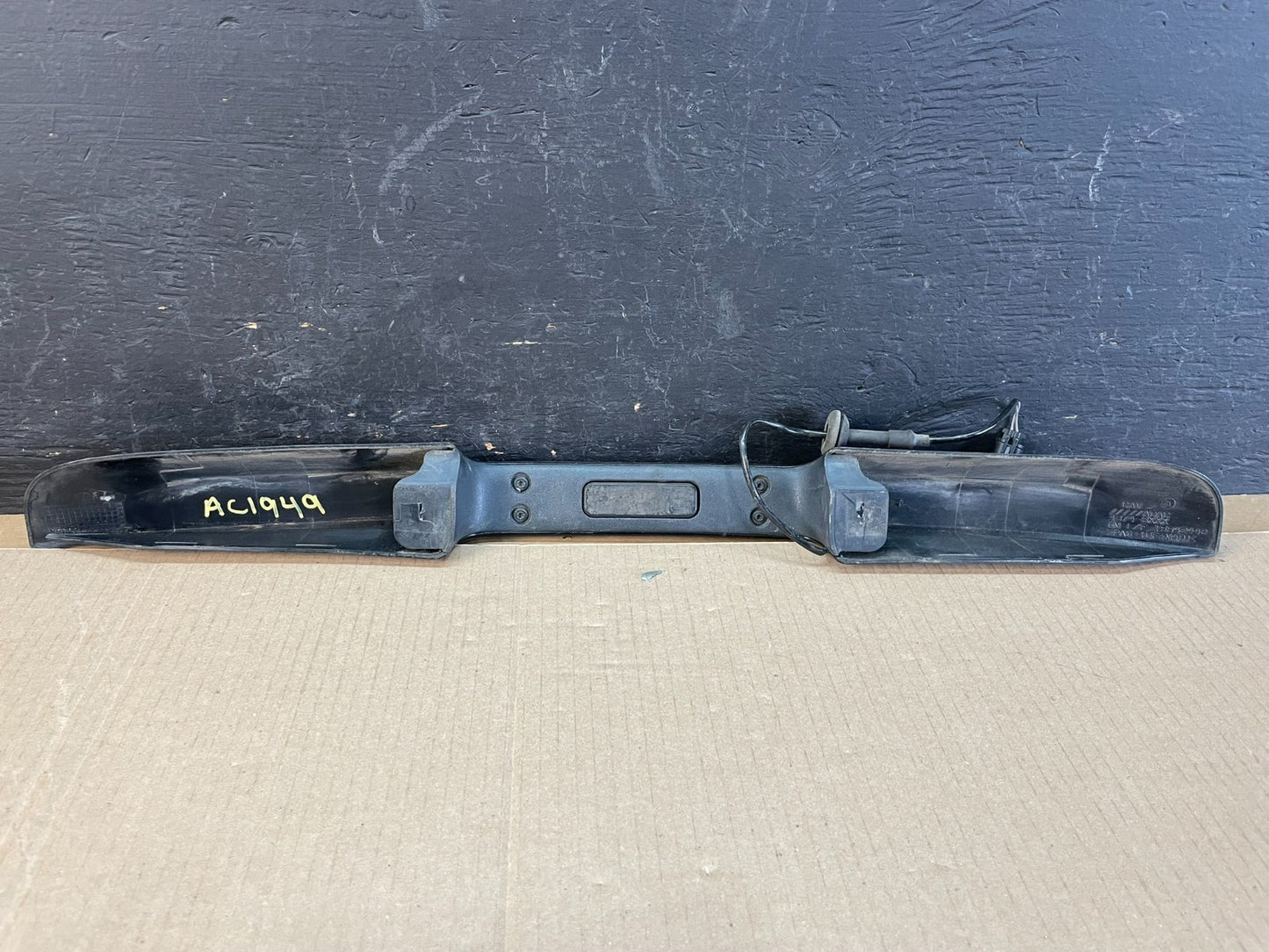 2007 to 2014 Cadillac Escalade Rear Liftgate Trunk Panel OEM AC1949 DG6