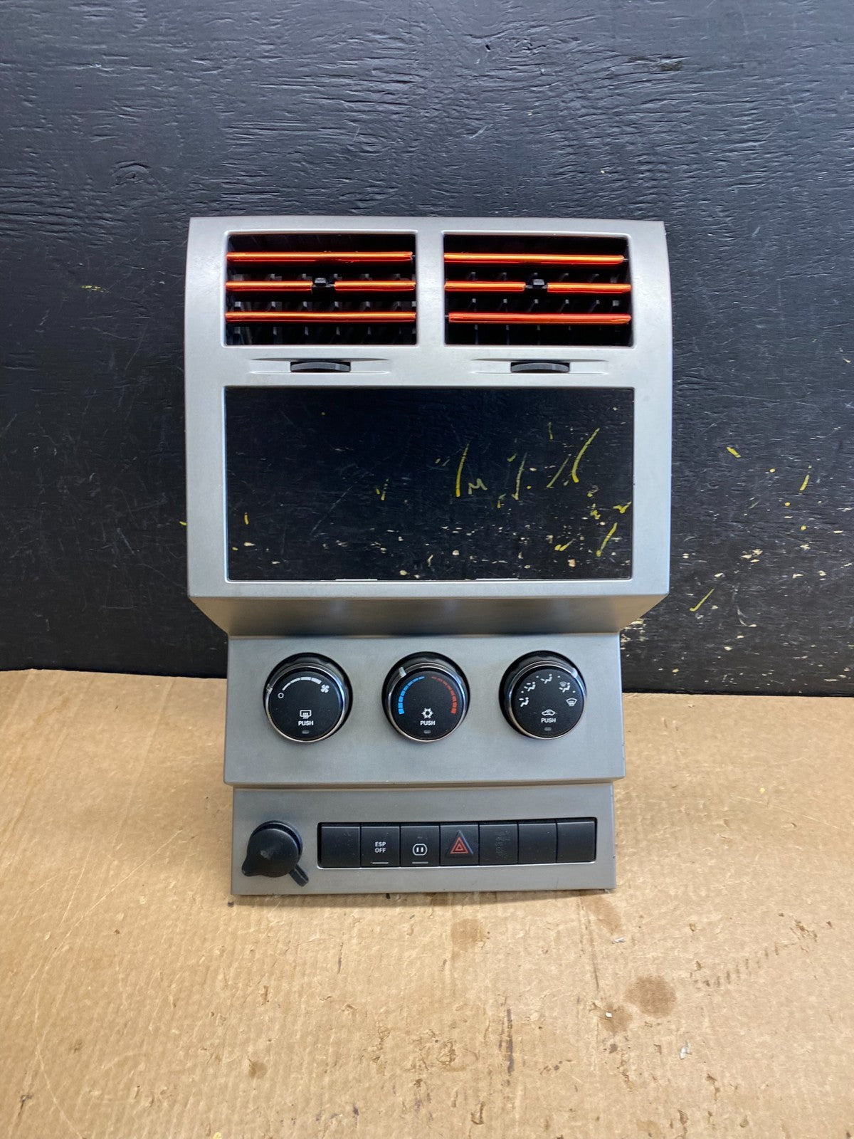 2007 to 2012 Dodge Nitro Dash Climate Temperature Control Radio Bezel Z4504 DG0