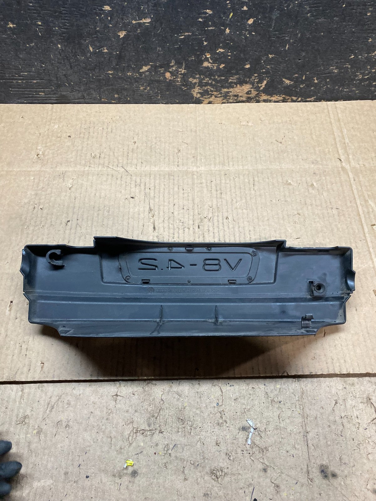 2004 2005 2006 Audi  A8 4.2L Engine Motor Cover Oem x9587 DG5