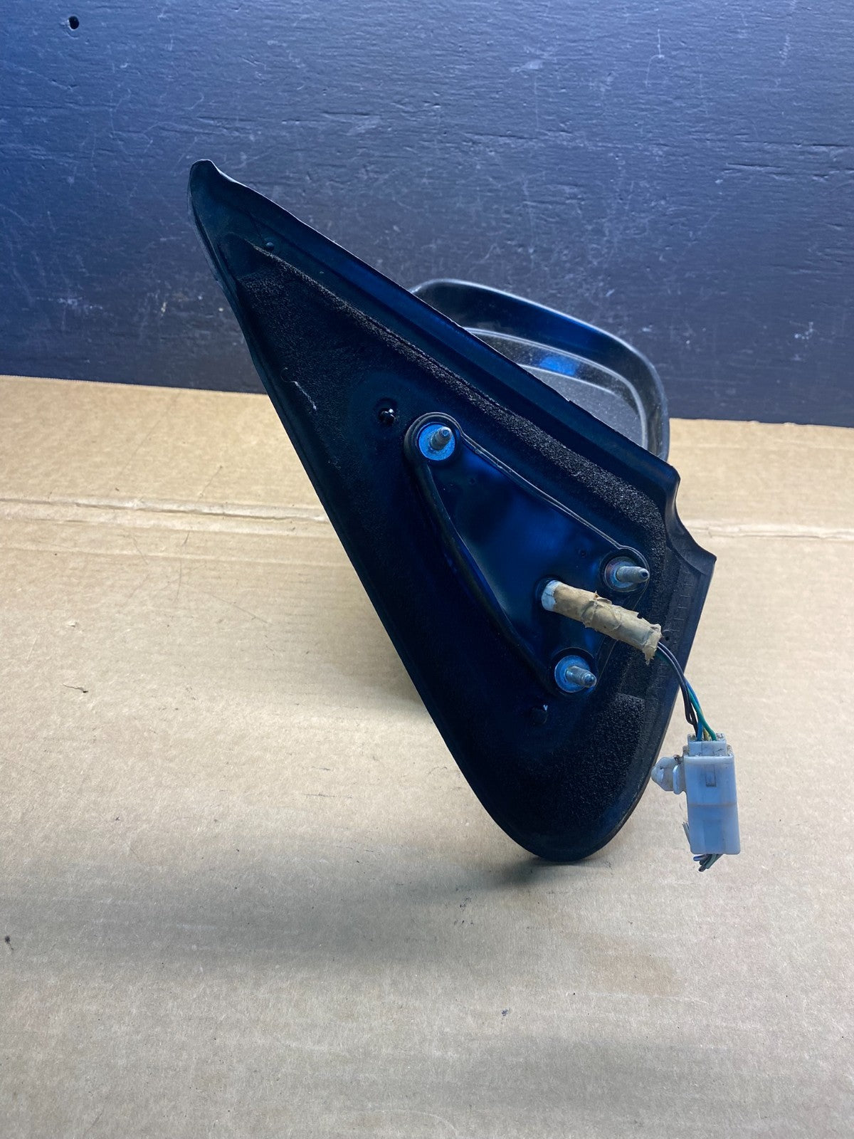 2001 to 2006 Toyota Sequoia Right Passenger View Door Mirror AD3022 DG4