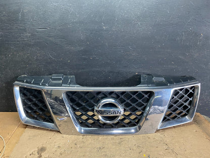2005 2006 2007 Nissan Pathfinder Chrome Front Upper Grill Grille Oem s5702 DG0