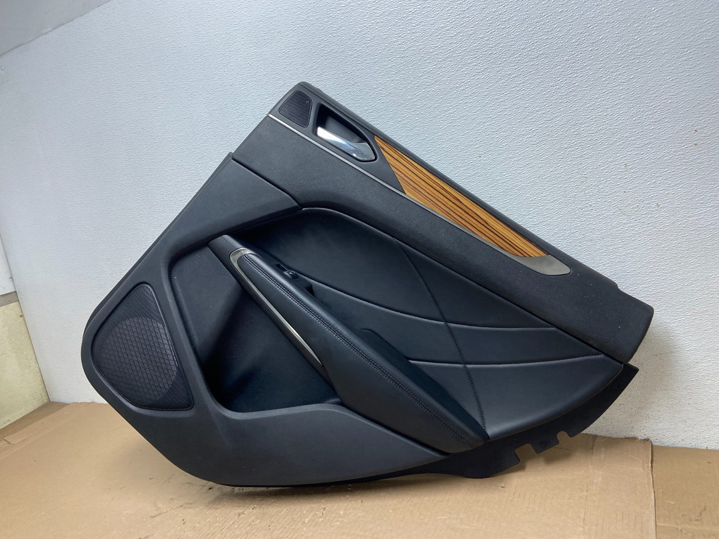2015 to 2019 Lincoln MKC Rear Right Passenger RH Side Trim Door Panel ae8778 DG1