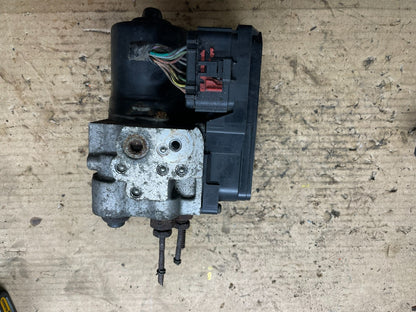1999 - 2001 Ford E350 Van  ABS Anti Lock Brake Pump Module Oem o8582 DG1