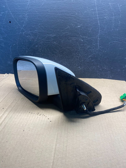 2007 to 2014 Volvo XC90 Left Driver View Door Trn Signal Mirror AE2170 DW9
