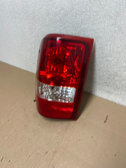 2006 to 2011 Ford Ranger Left Driver LH Side Tail Light AG6652 DW1