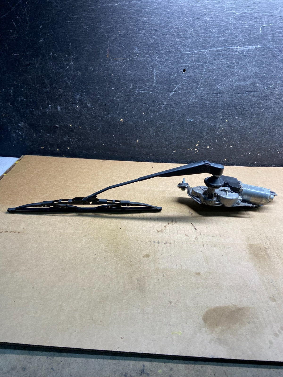 2011-2020 Toyota Sienna Rear Windshield Washer Wiper Motor y4449 DG3