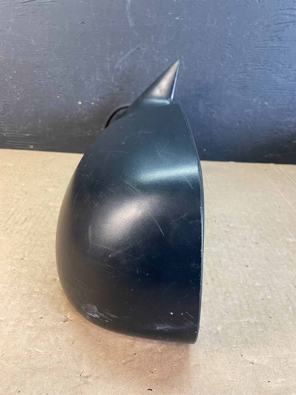2003 to 2007 Chevy Silverado Driver Left Side View Turn Signal Mirror AD034510