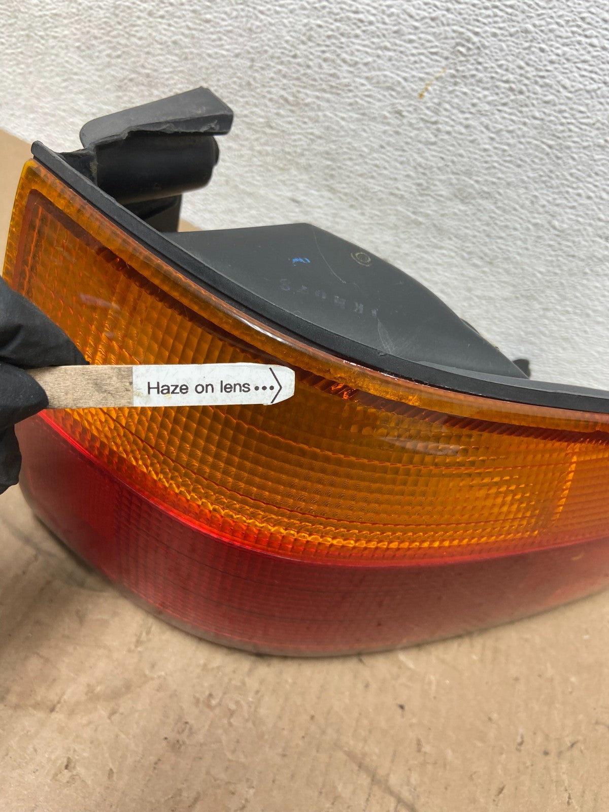 1998 1999 2000 Toyota Sienna Right Passenger Tail light ad7777 DG3