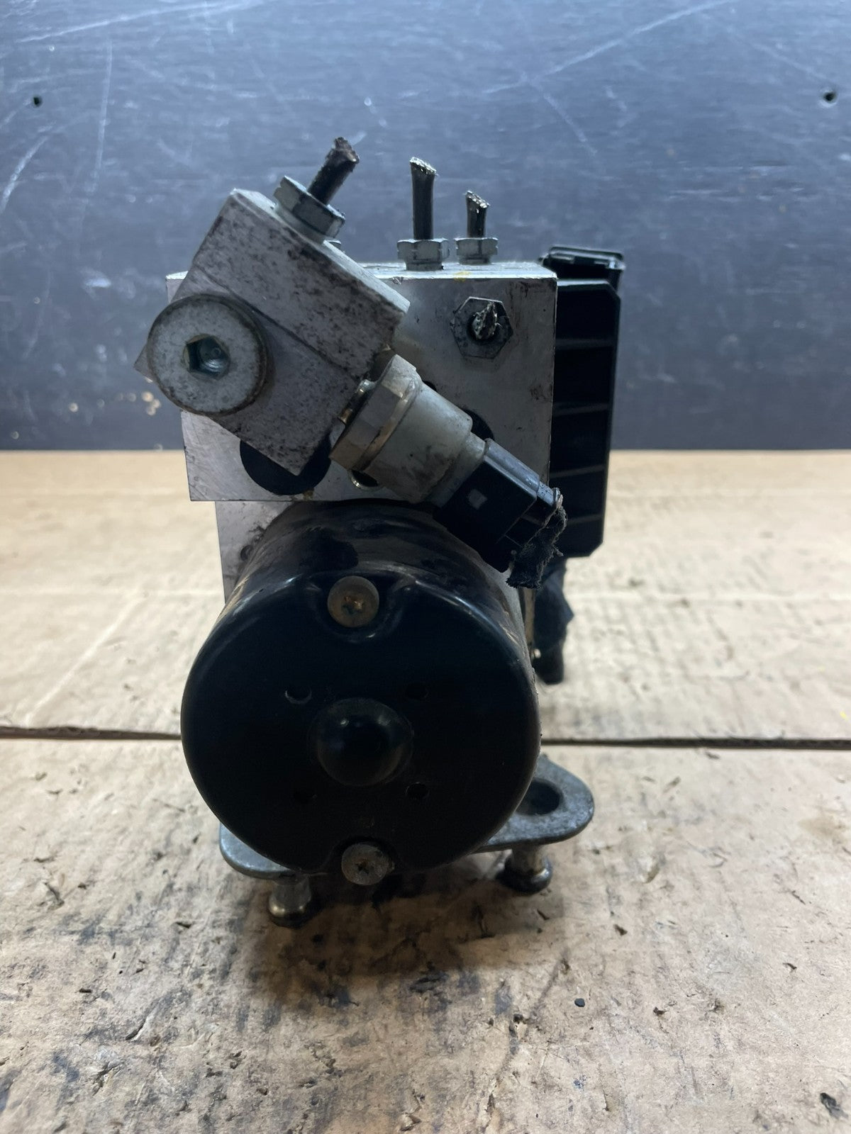 1999 - 2001 Mercedes R129 SL500 SL600 ABS Anti Lock Brake Pump Module R4397 DG5