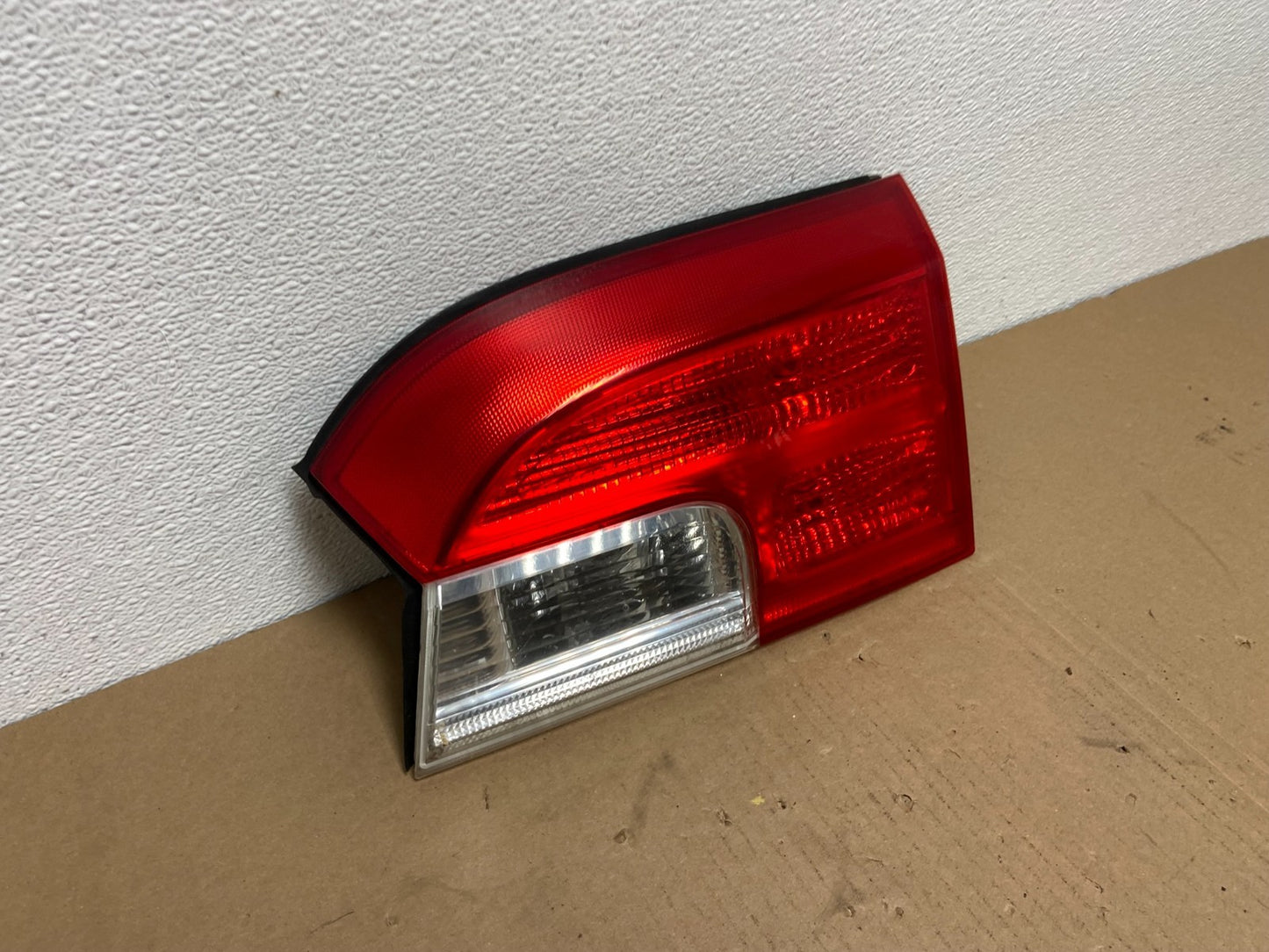 2010 - 2017 GMC Terrain Tail Light Inner Right Passenger Rh Oem AB6391 DW2