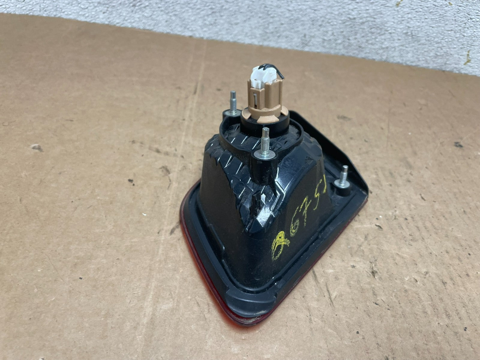 2010-2014 Subaru Legacy Left Driver LH Side Tail Light Inner OEM Q6751 DW5