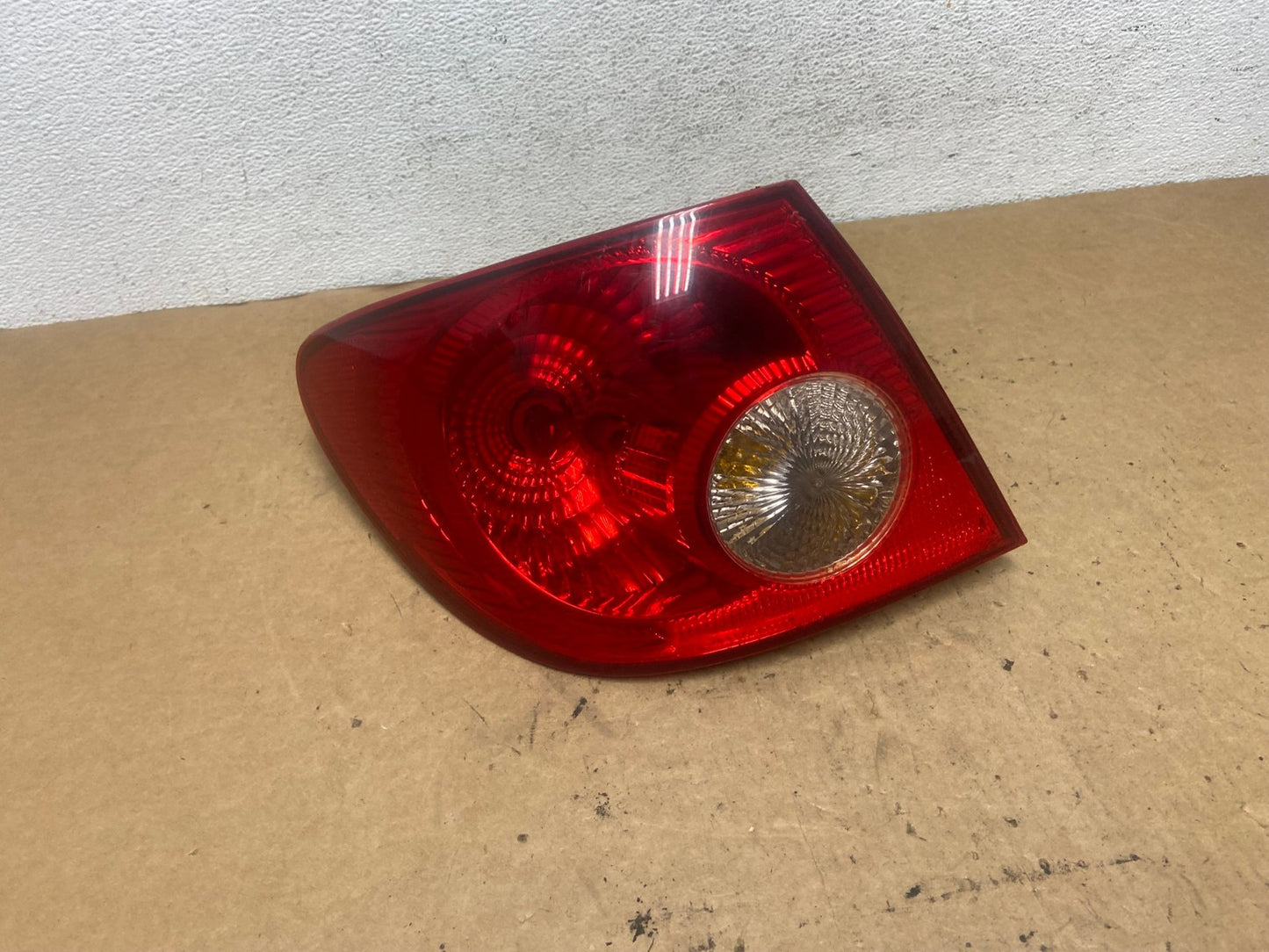 2005 to 2008 Toyota Corolla Left Driver Lh Side Tail Light AD5209 LK0