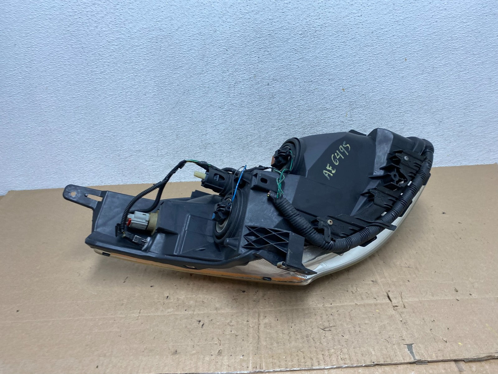 Sedan 2010 2011 2012 Nissan Altima Left Driver Side Headlight AE6495 DW8