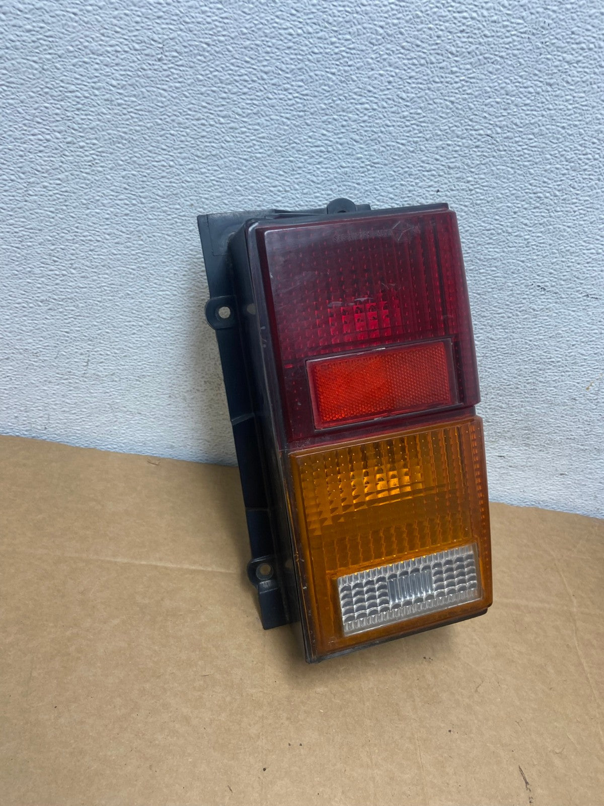 1984 to 1996 Jeep Cherokee Right Passenger RH Side Tail Light AD5298 LK2