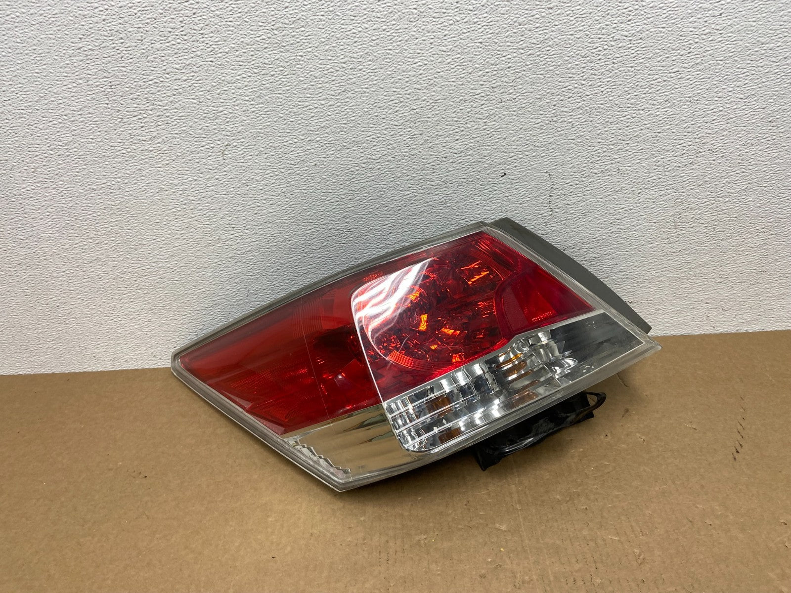 2008 to 2012 Honda Accord Sedan Tail light Left Driver LH Side AC1100 DW0