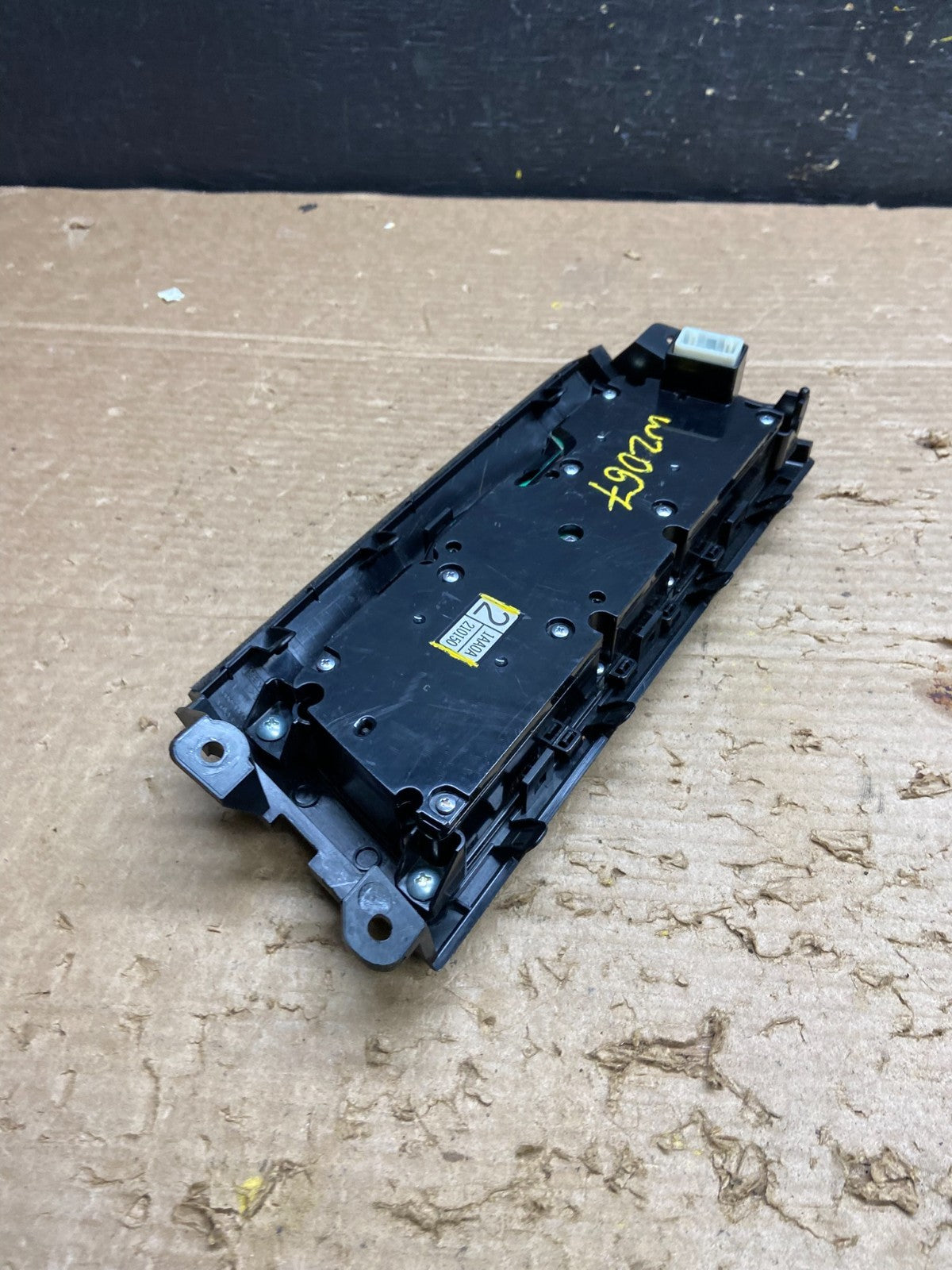 2009-2014 Nissan Murano AM FM Radio CD Control Panel w2067 DG5