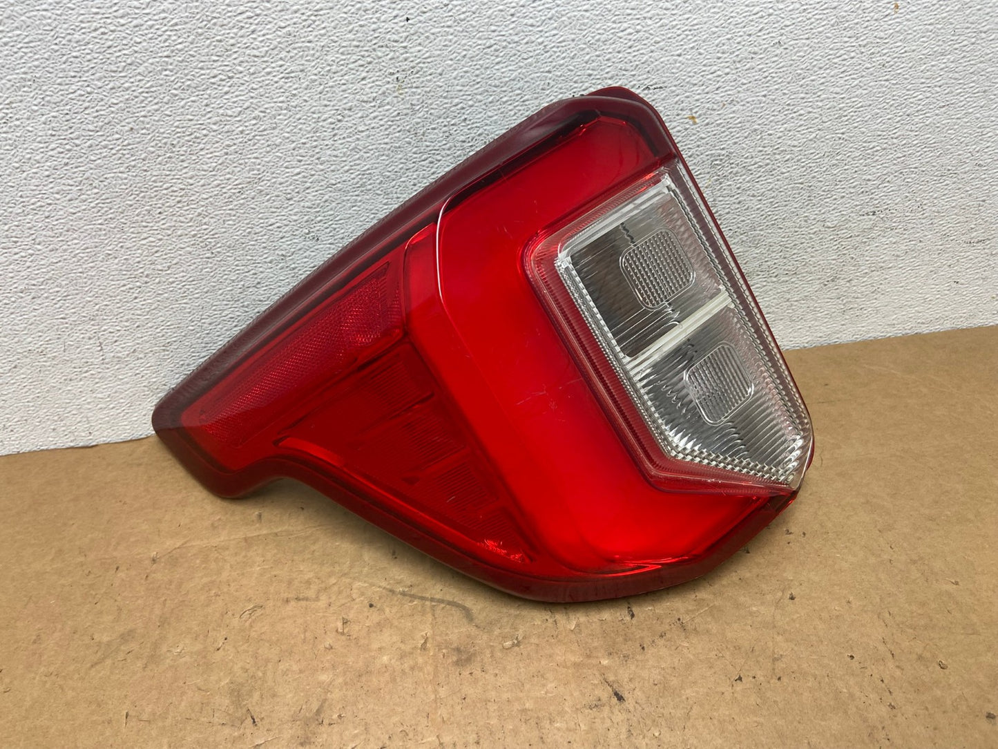 2020 2021 2022 2023 Ford Explorer Left Driver Lh Side Tail light AD4812 LK0