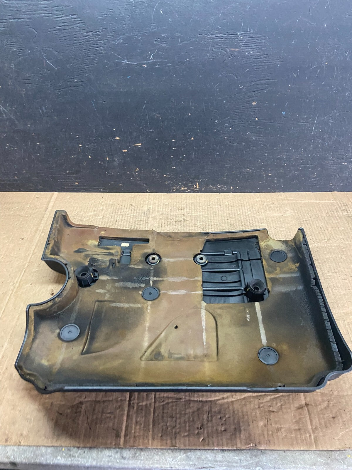 2002 to 2004  Lincoln Navigator 5.4L V8 Engine Motor Cover O3295 DG5