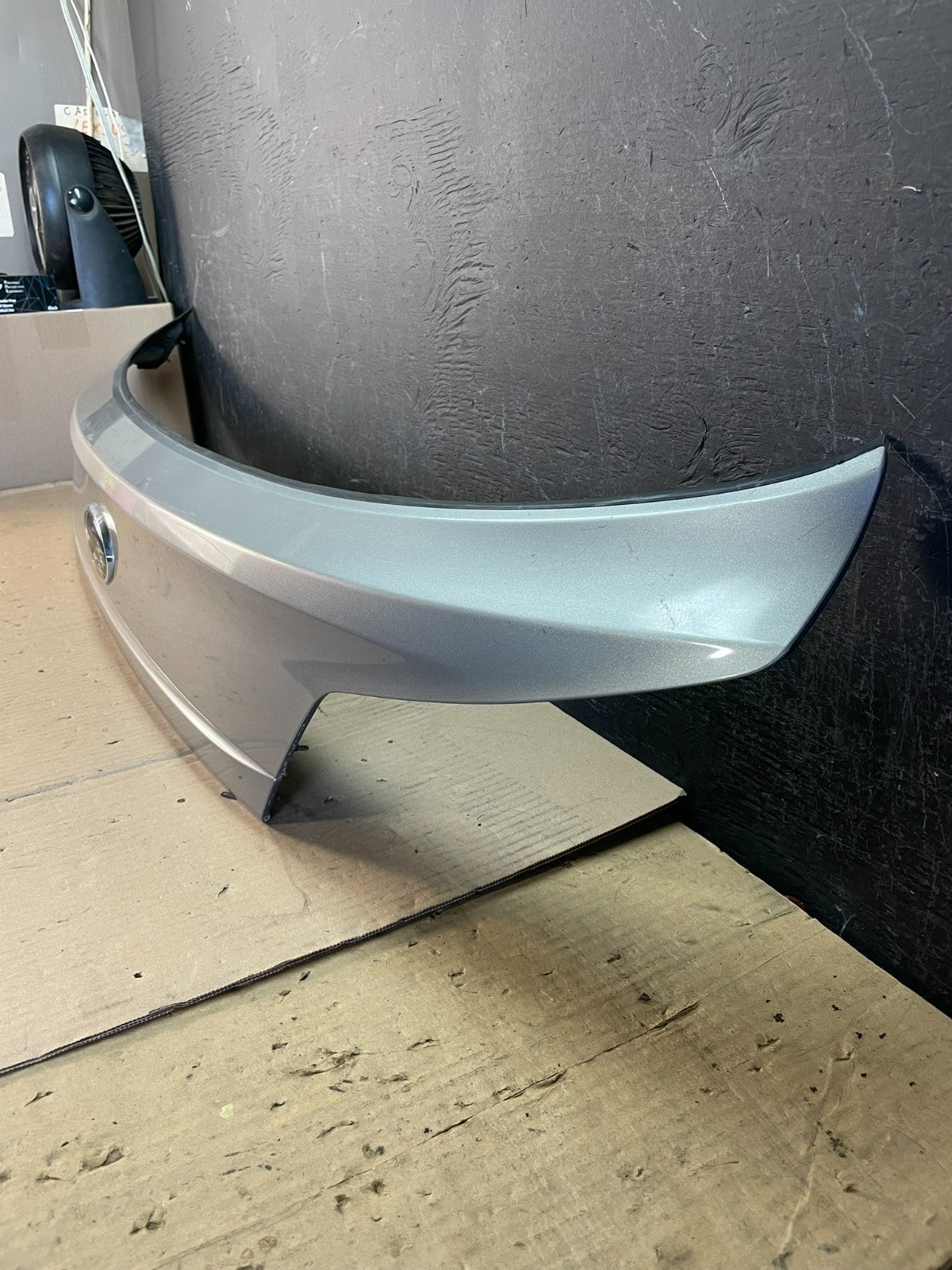 2010-2014 Subaru Outback Rear Liftgate Trunk Panel Trim Molding AD8553 DG1