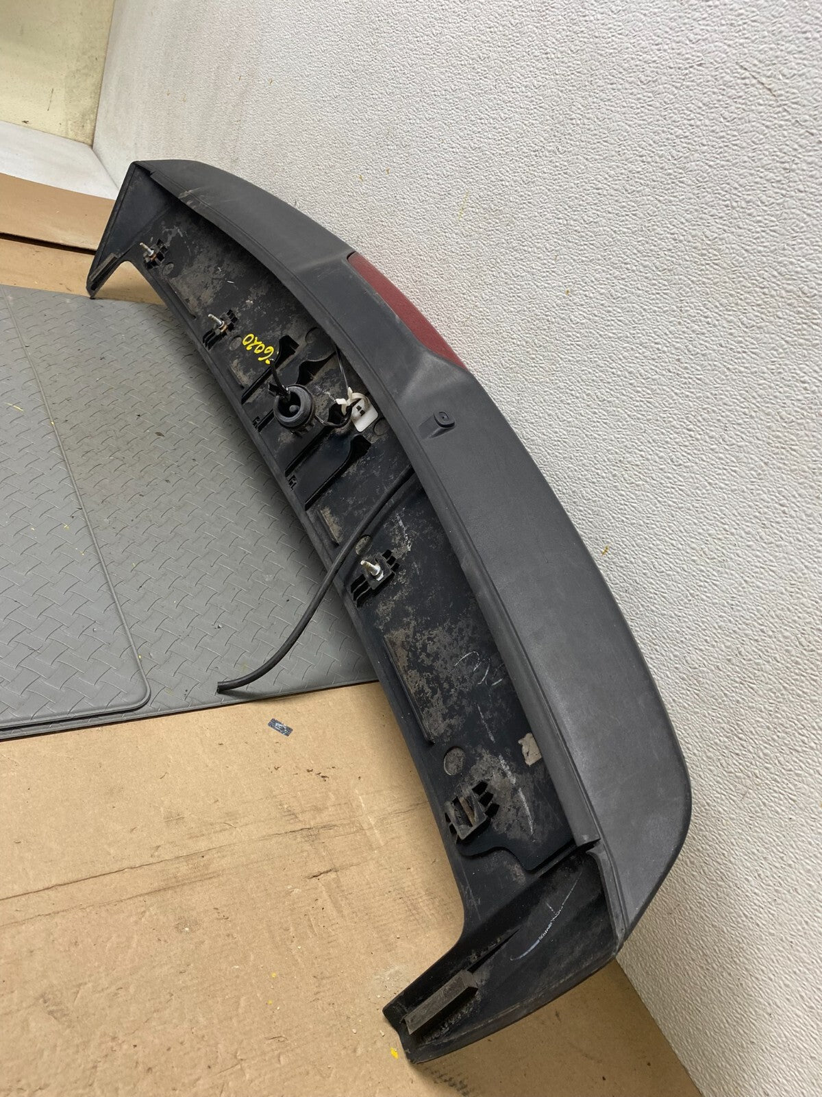 2007 to 2012 Dodge Caliber Rear Trunk Spoiler C6020 OEM DG17