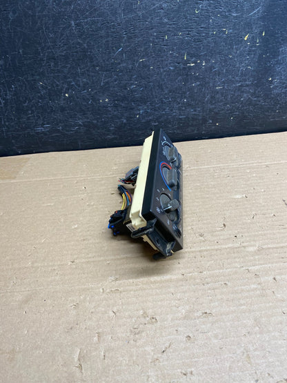 1999-2001 Chevrolet Tahoe AC Climate Control HVAC Rear Window Defogger ag6265 DG1