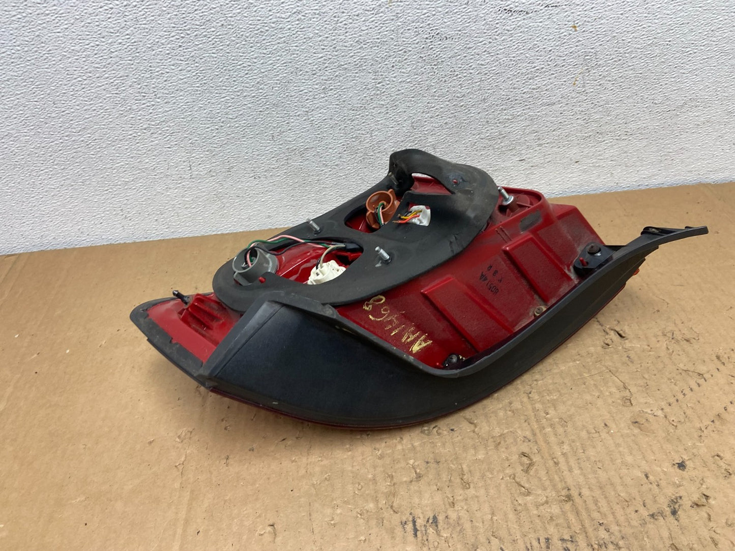 2007 to 2009 Kia Amanti Left Driver Side Tail Light AD2542 DW6
