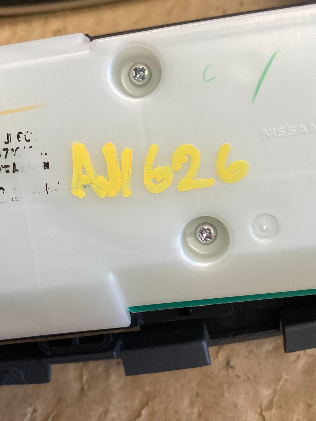 2009 - 2012 Infiniti G35 G37 Radio Player Screen Panel Bezel AJ1626 DG5