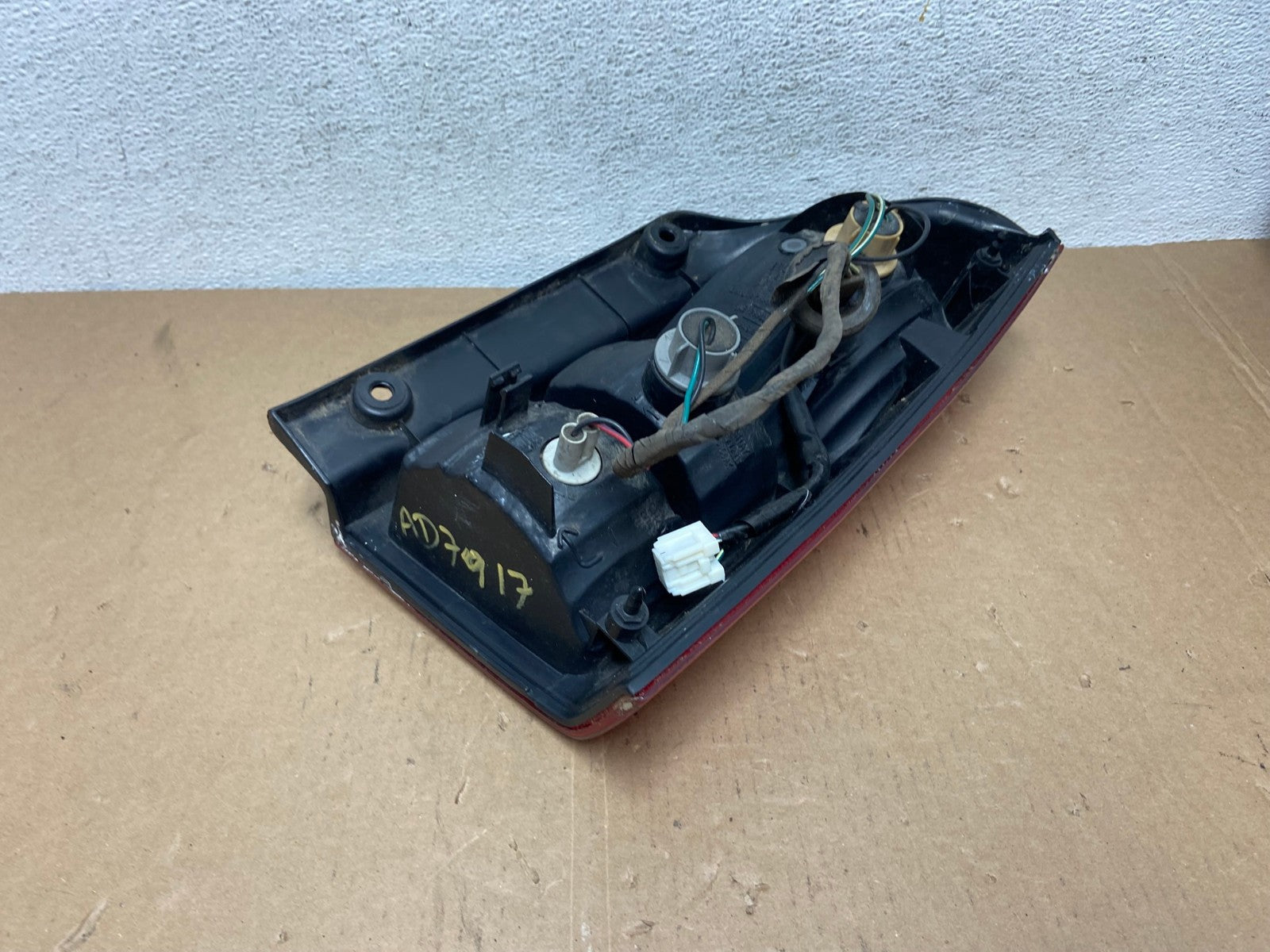 2005 to 2012 Nissan Pathfinder Tail light Left Driver Lh Side AD7917 LK4