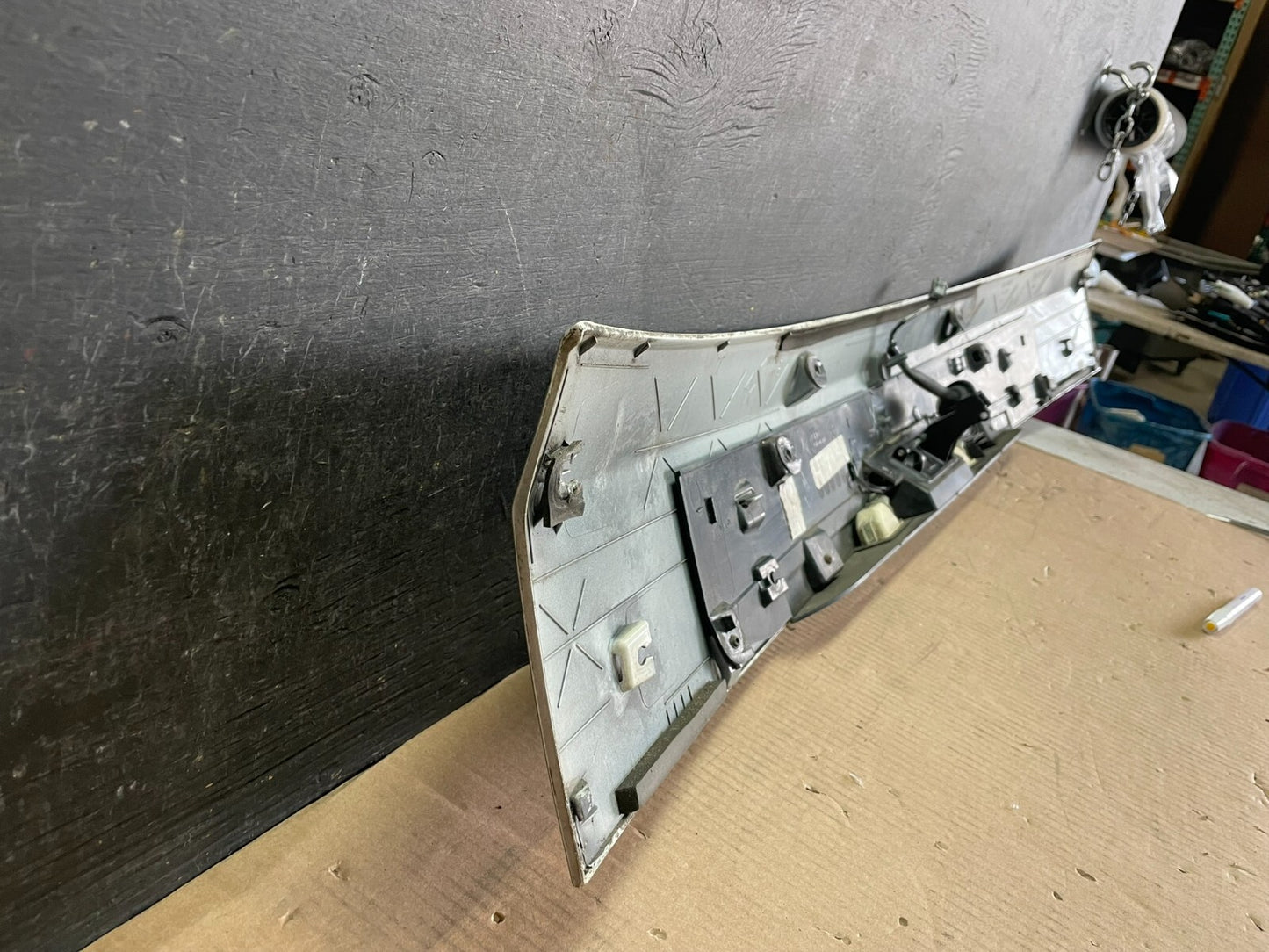 2011-2018 Dodge Grand Caravan Rear Tail Gate Trim Molding Panel OEM L9209 DG13