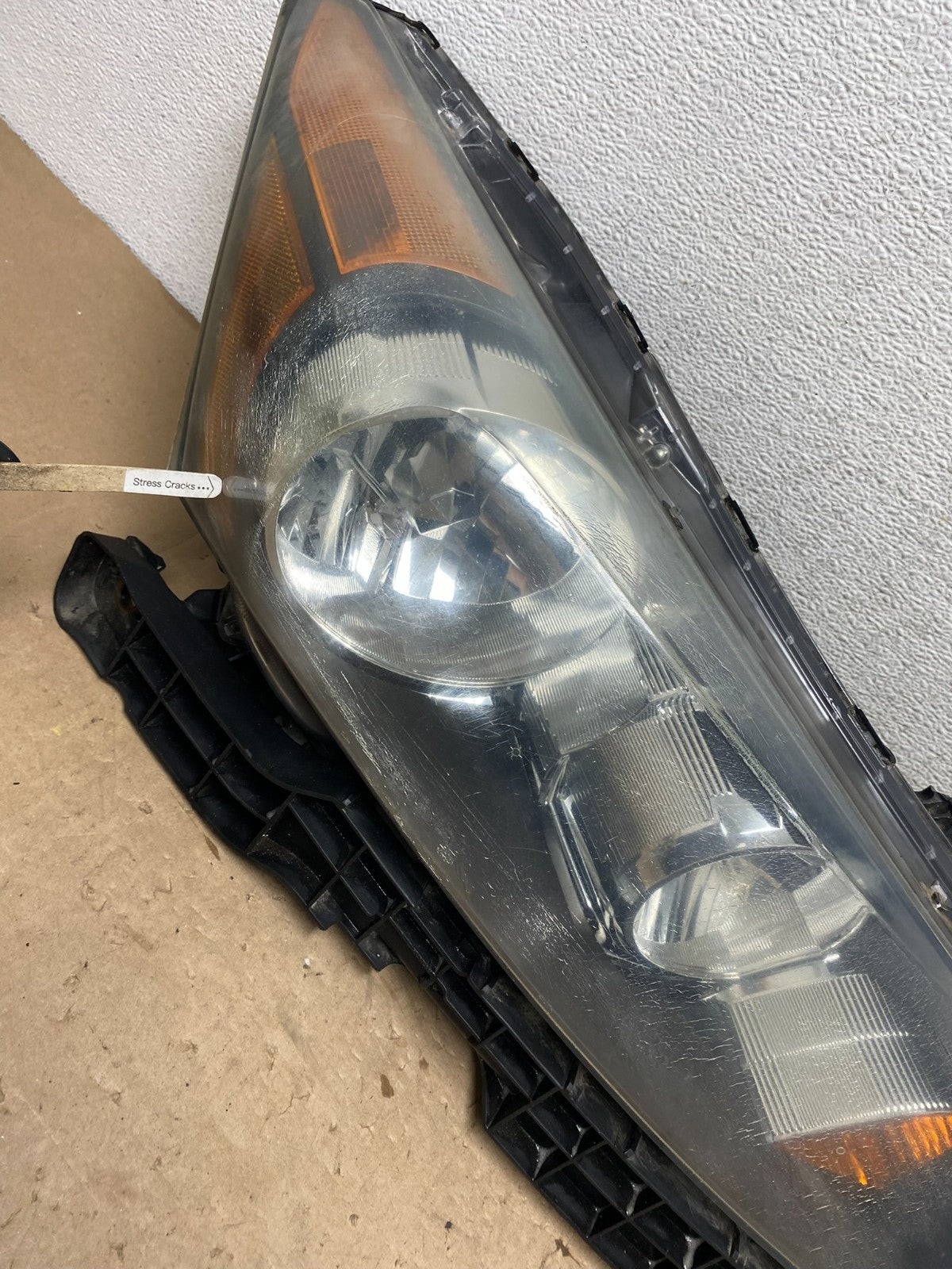 2008 to 2012 Honda Accord Sedan Right Passenger RH Headlight AG5617 DW4