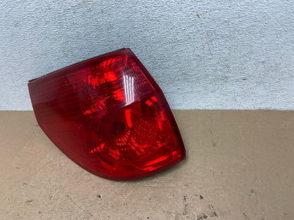 2006 to 2010 Toyota Sienna Left Driver LH Side Tail Light AF5002 LK1